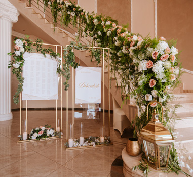 Vale Hospitality Deco Flower Wall